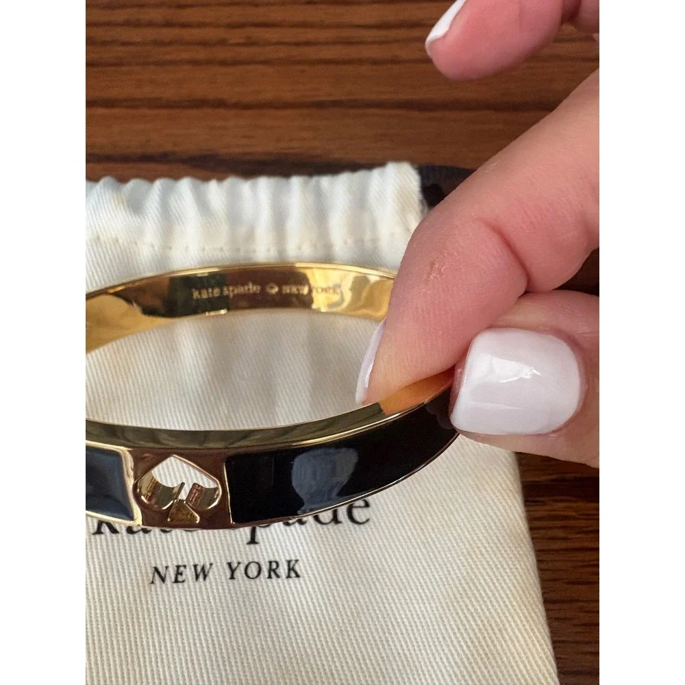 Kate Spade New York Heritage Spade Enamel Bracelet Black Gold-Tone with dusty - Picture 3 of 6